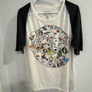 Vintage Led Zeppelin III Trunk Ltd Concert White and Black Graphic Tee
